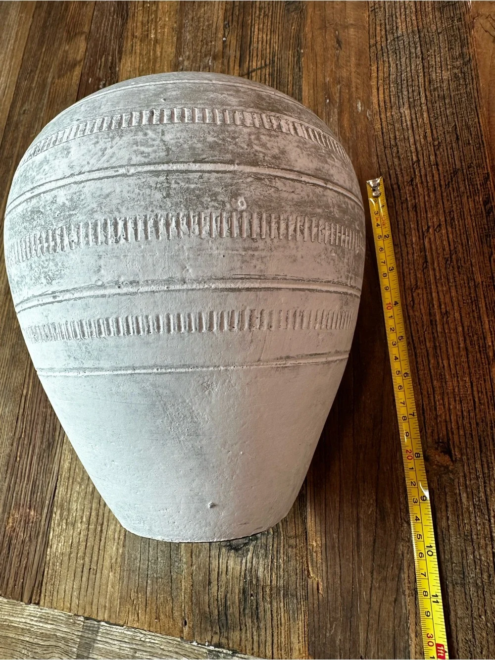 Neutral Textured Ceramic Vase - White